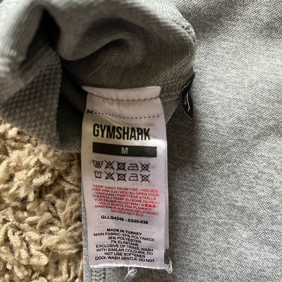Gray gymshark workout leggings worn a few times - very comfortable and stretchy - Picture 3 of 3
